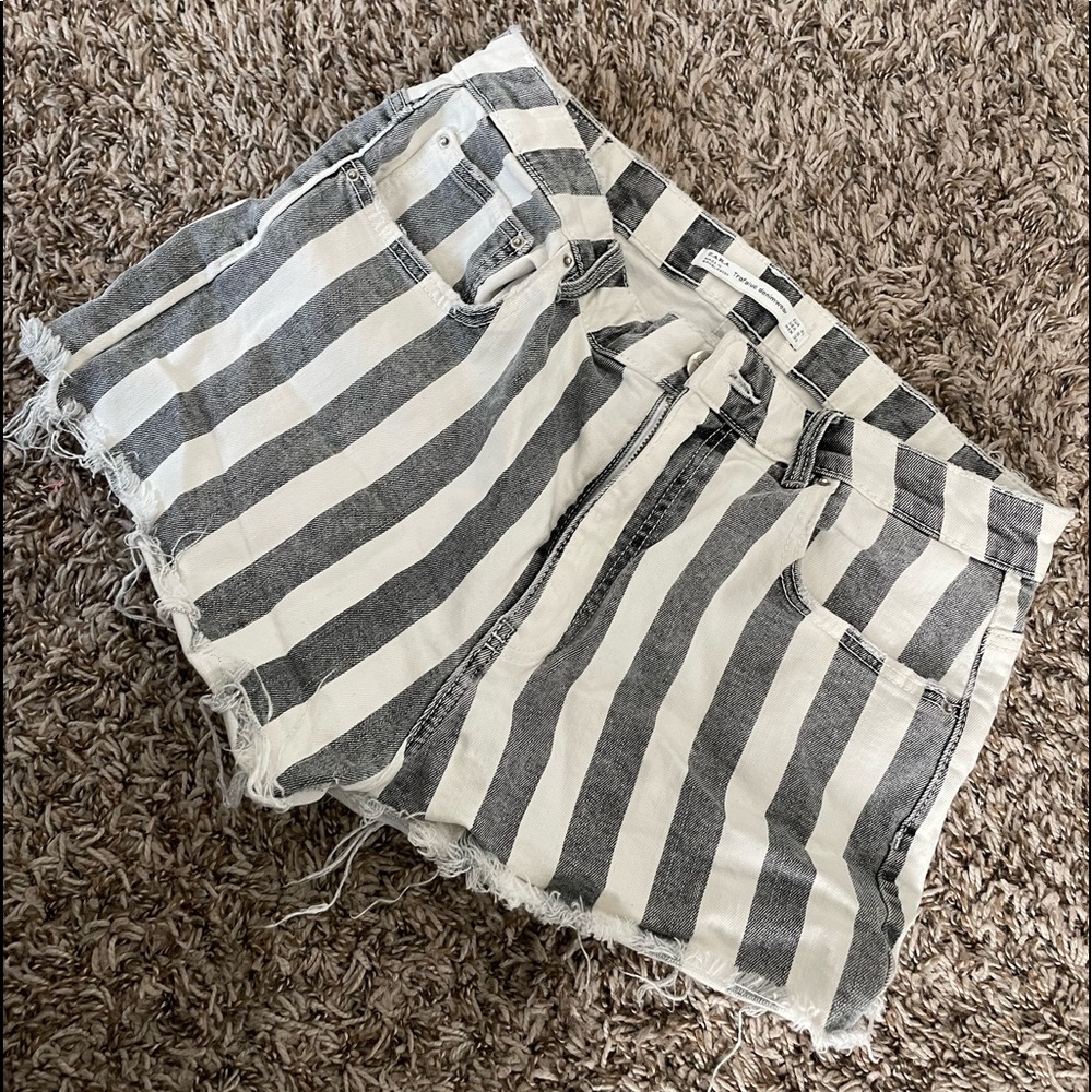 Zara Shorts
